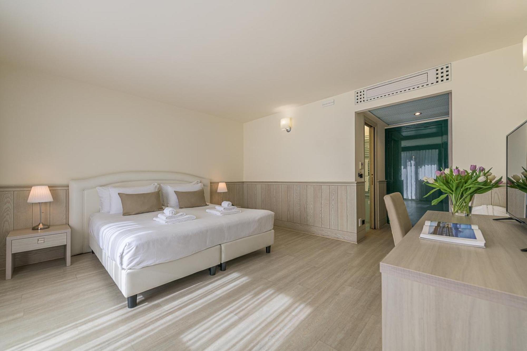Hotel Golf Inn Lignano Sabbiadoro Eksteriør bilde